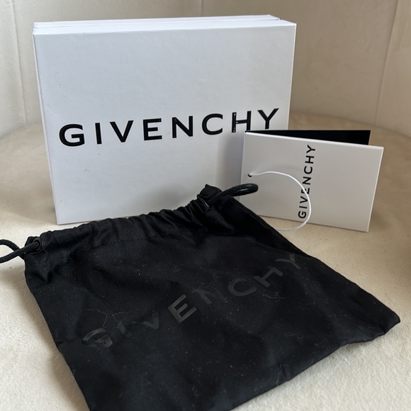 Givenchy Webbed Belt 4G Buckle - 90 CM Unisex - Picture 6 of 10